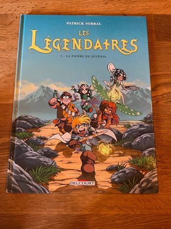 Livre BD Bande dessinée Les légendaires 1- La pierre de Jovénia