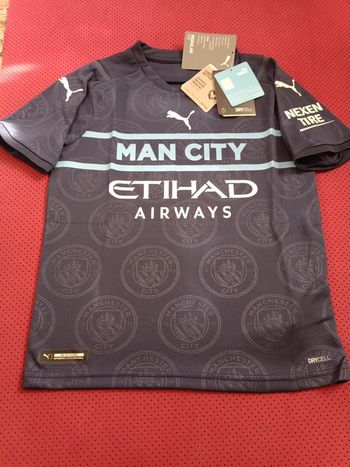 Maillot de foot Manchester City, Puma Authentique Officiel taille enfant 9/10 ans, Neuf