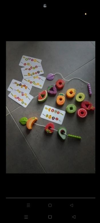 Grosses perles fruits Montessori