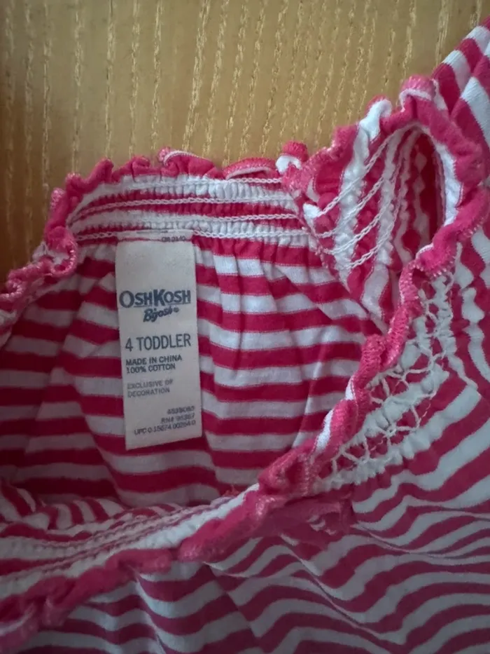 T-shirt 4 ans oshkosh - photo numéro 2