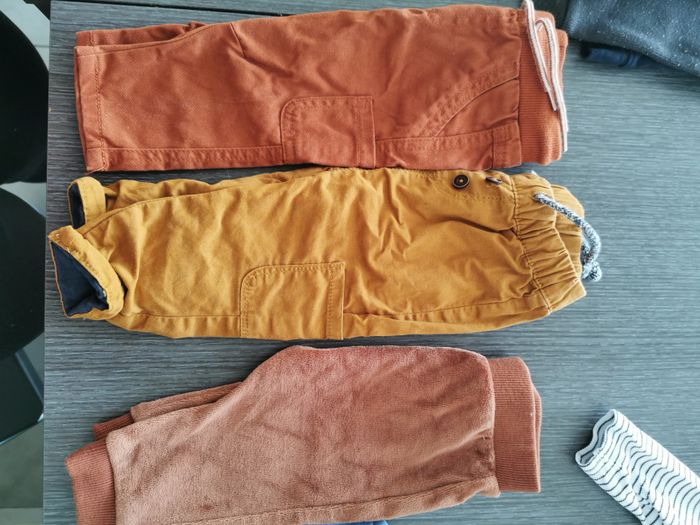 Lot bébé 6 mois 11 vêtements - photo numéro 2