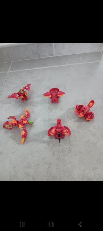 Lot 5 Bakugan rouges