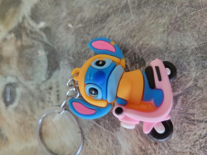 Porte clé stitch Disney neuf
