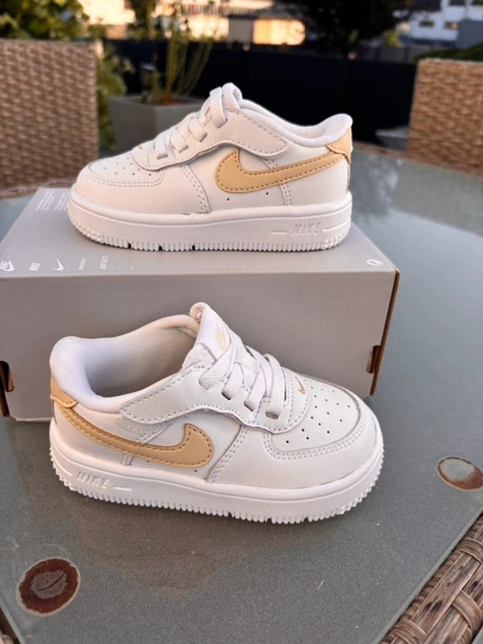 Nike Air Force 1 P.23,5 Neuves unisex