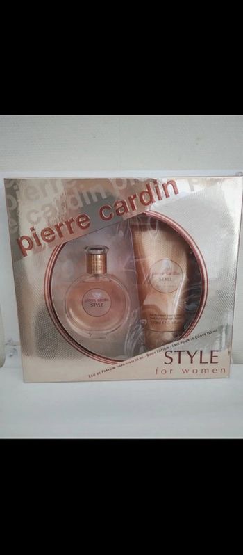 Coffret parfum pierre Cardin "style" femme