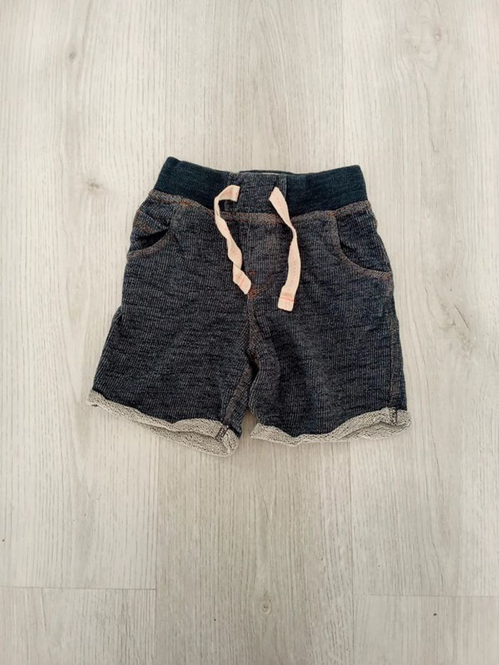 Short taille 2/3 ans marque next