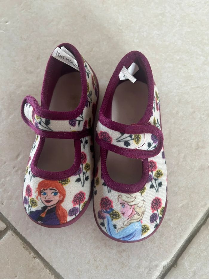 Chaussons reine des neiges 27