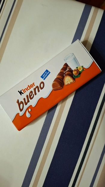 Boite à Kinder Bueno, en métal