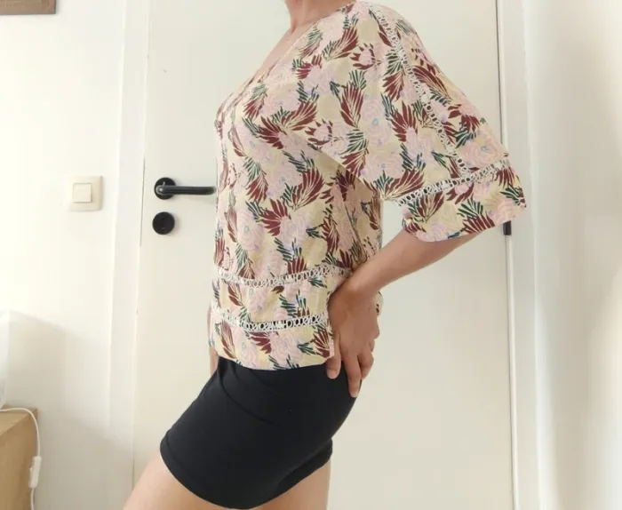 Belle blouse d'été large Scotch & Soda modèle "Au cœur de Paris" - photo numéro 3
