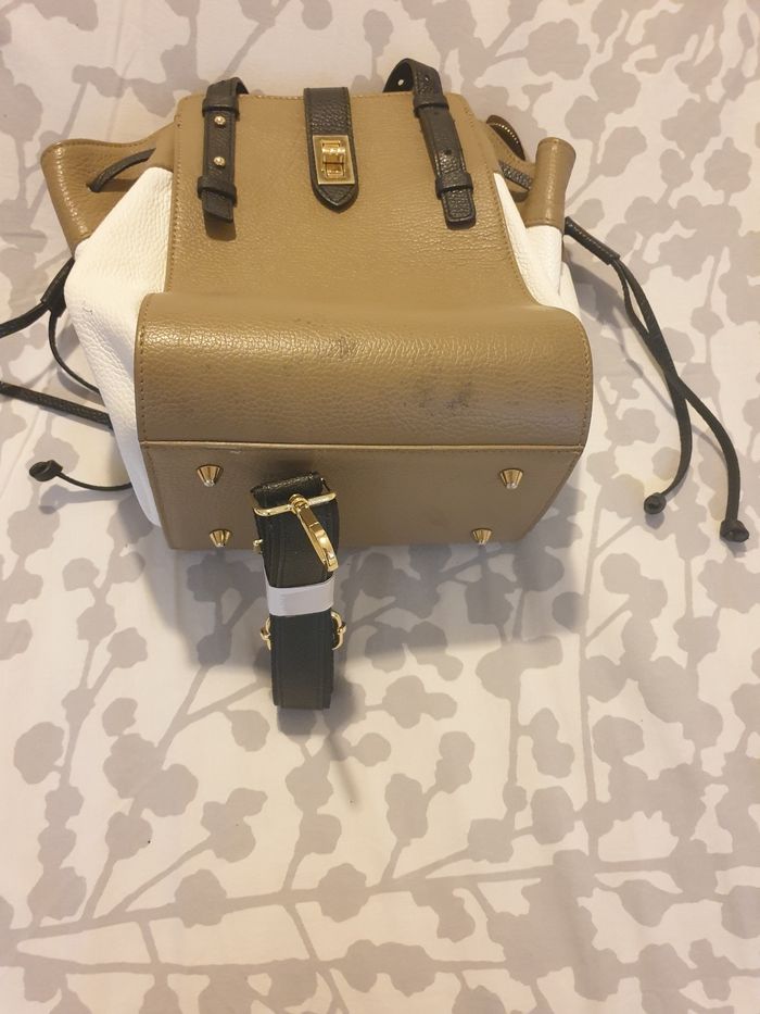Sac neuf en cuir beige et blanc - photo numéro 4