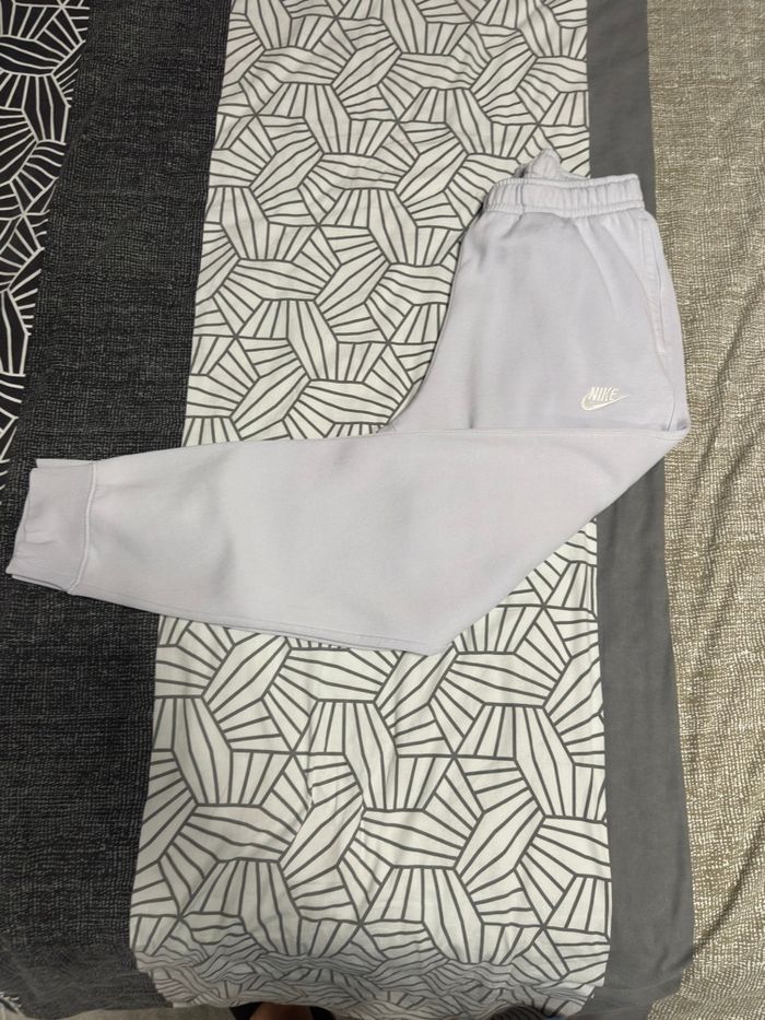 Jogging Nike 👖Bleu claire – Logo Nike Taille L - photo numéro 1