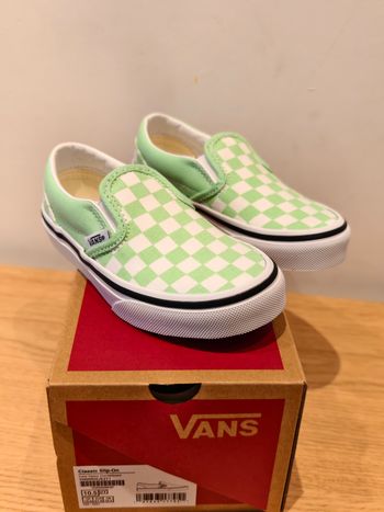 Vans modèle iconique damier vert et blanc 