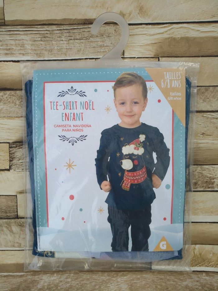 Tee shirt de Noël 6/8 ans Manches longues