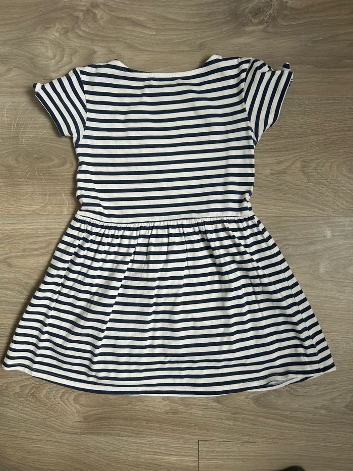 Robe - photo numéro 2