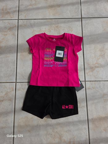 Ensemble  fille  Converse neuf 