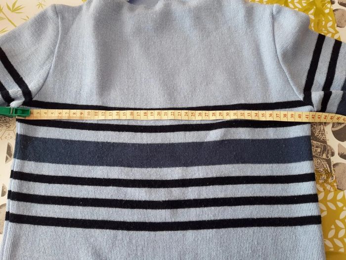 Pull taille 3 - photo numéro 7
