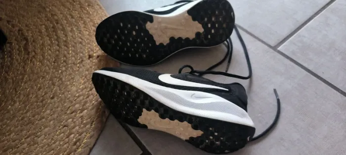 Basket nike 36.5 - photo numéro 4