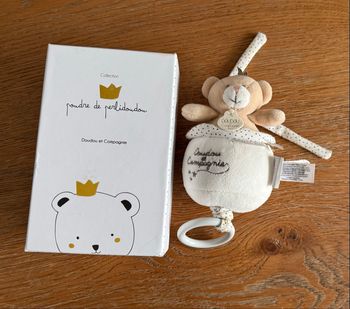 Boîte à musique Ours petit roi - Doudou et Compagnie