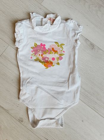 Vêtement bébé fille body manches courtes Fleurs Amour Du pareil au même DPAM 18 mois