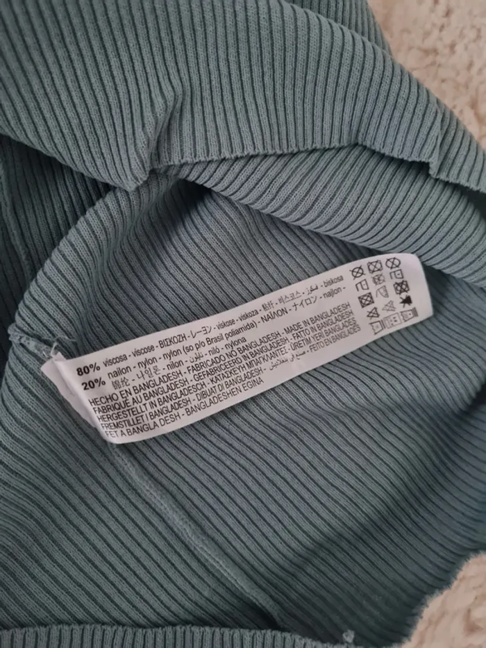 Haut manche dénudé Zara - photo numéro 3