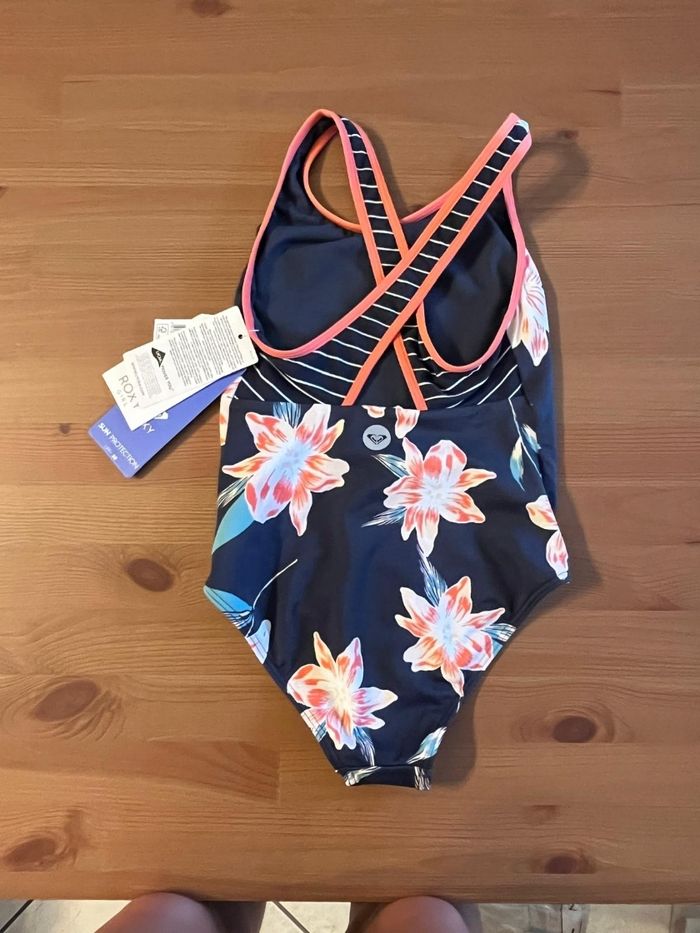 NEUF 💜💜💜🤩 maillot de bain 8 ans fille ROXY 🤩 💜💜💜💜💜 - photo numéro 2