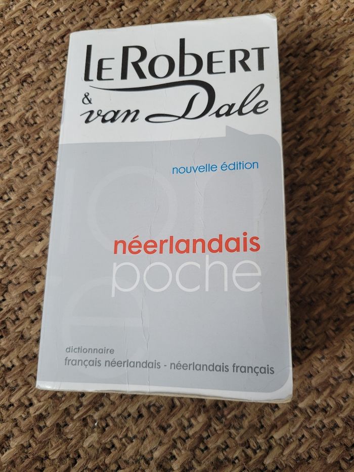 Dictionnaire le Robert van d'après néerlandais