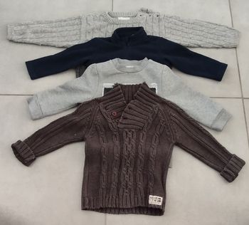 Lot de 4 pulls 2ans