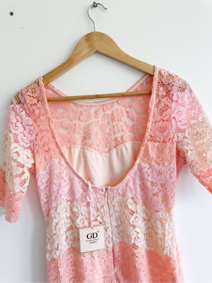 Robe de soirée moulante rose abricot dentelle taille 40 L - photo numéro 4