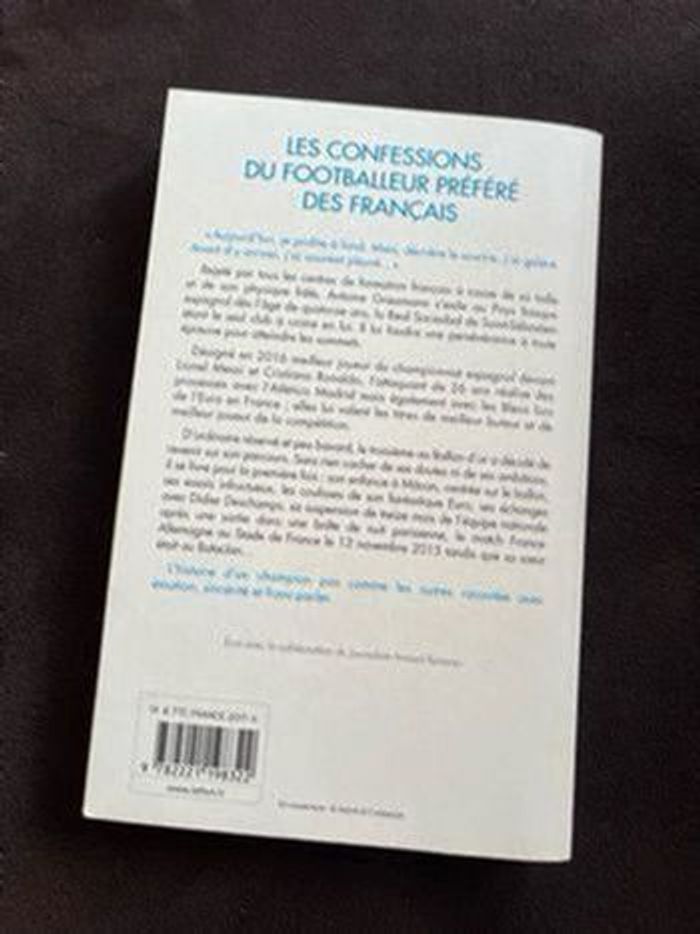 Livre Antoine Griezmann « derrière le sourire » - photo numéro 2