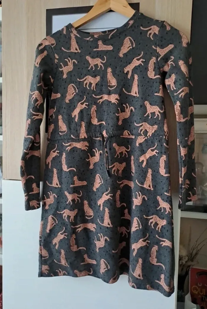 Jolie robe jaguar