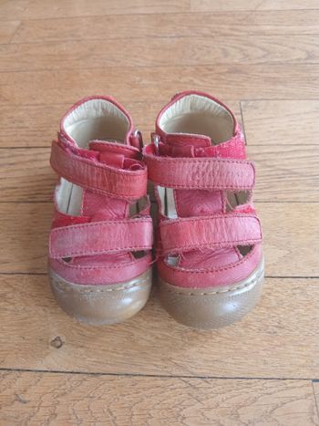 Chaussures fille cuir rouge Naturino pointure 23