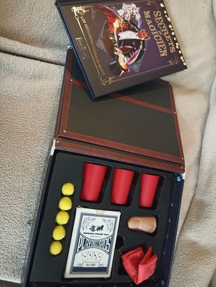 Livre et matériel magie - photo numéro 10