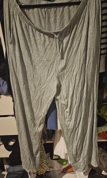 Pentalon souple xl (mais 46-48)