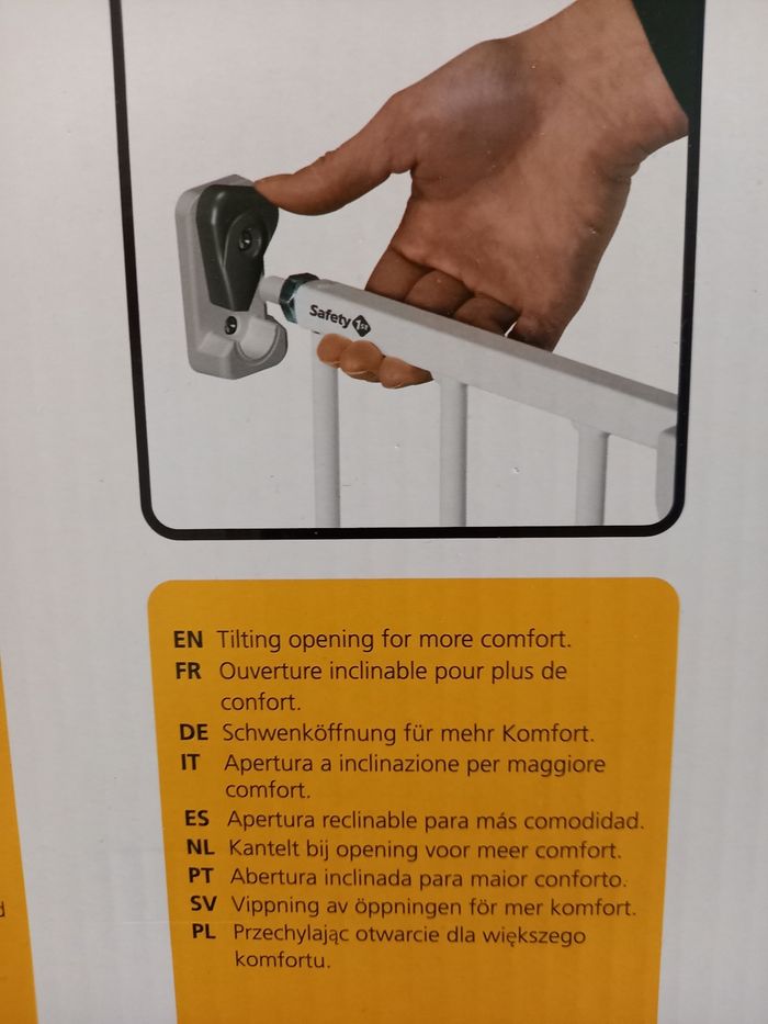 Barrière SAFETY avec perçage 62 à 102 cm - photo numéro 6
