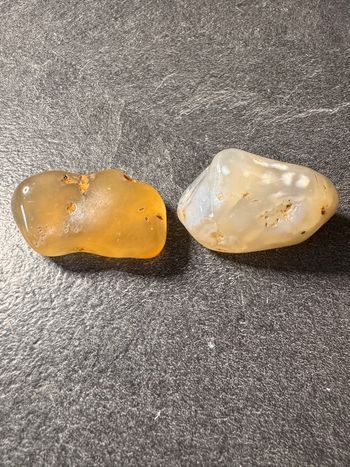 Lot de 2 agates naturelles polies – 84 g