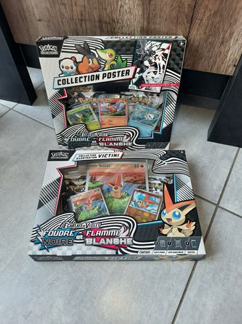Carte Pokémon : Lot 2 coffrets Poster et victini collection illustration flamme blanche et foudre noire écarlate et violet neuf scellé
