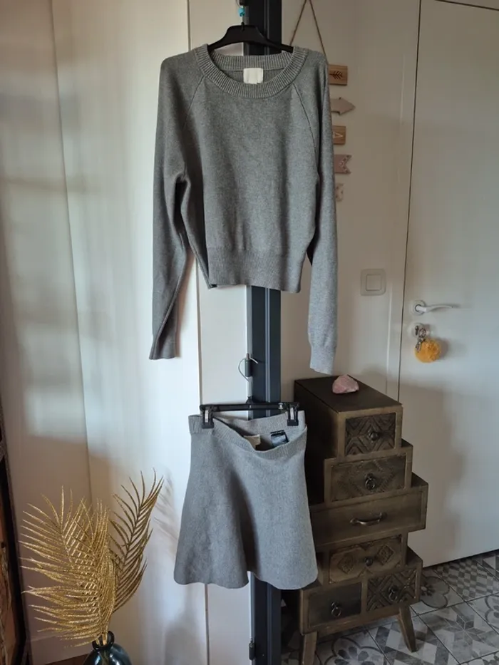 Ensemble gris H&M - photo numéro 2