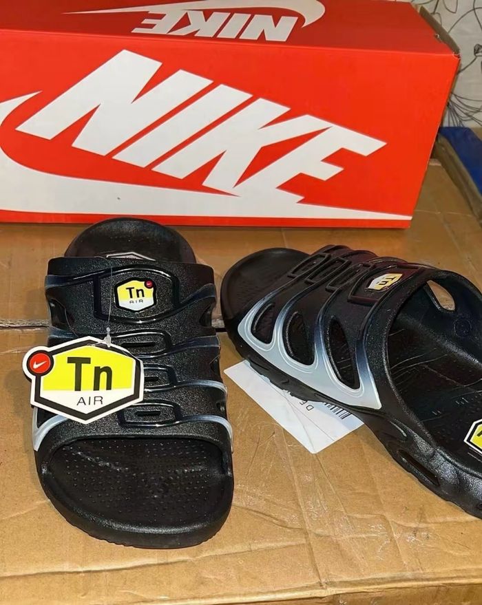 Claquette TN - photo numéro 4