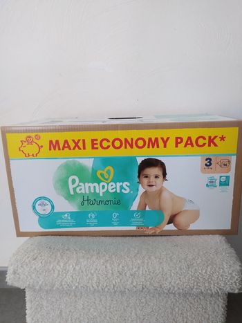 Couches Pampers Harmonie taille 3