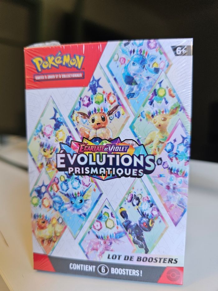 Bundle Pokemon 8.5 Évolutions Prismatiques