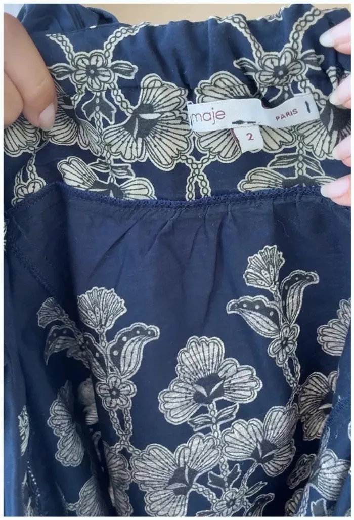 Haut Maje bleu fleuri 38 bon état - photo numéro 4