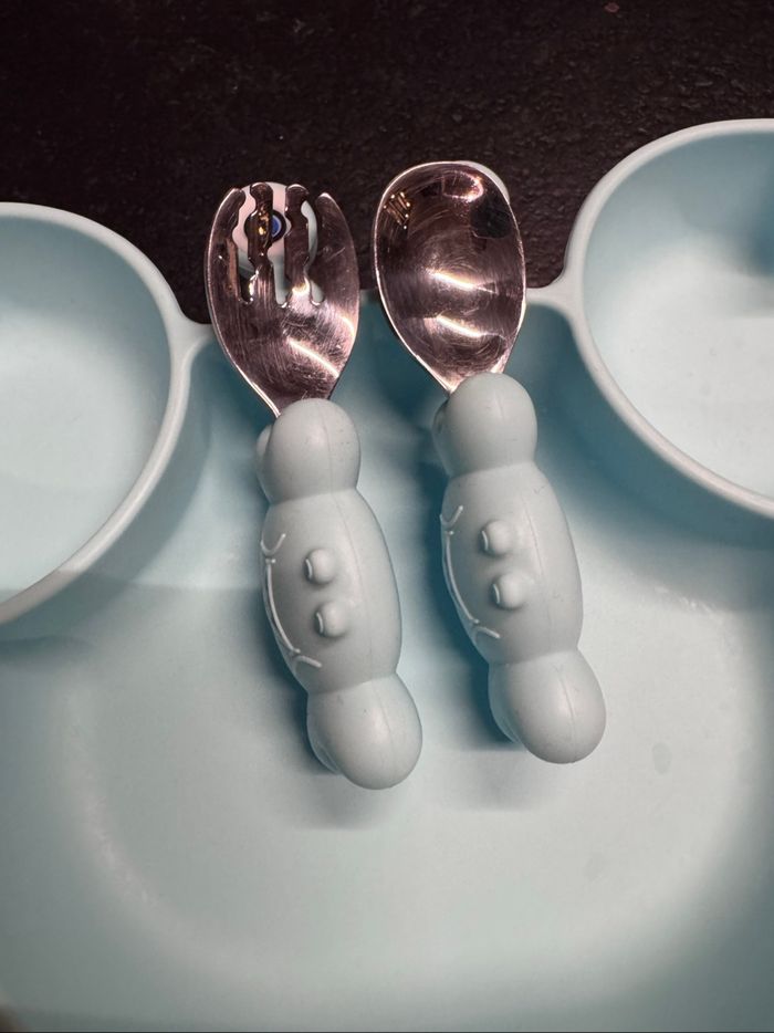 Assiette et couverts bébé Crabe bleu ciel - photo numéro 4