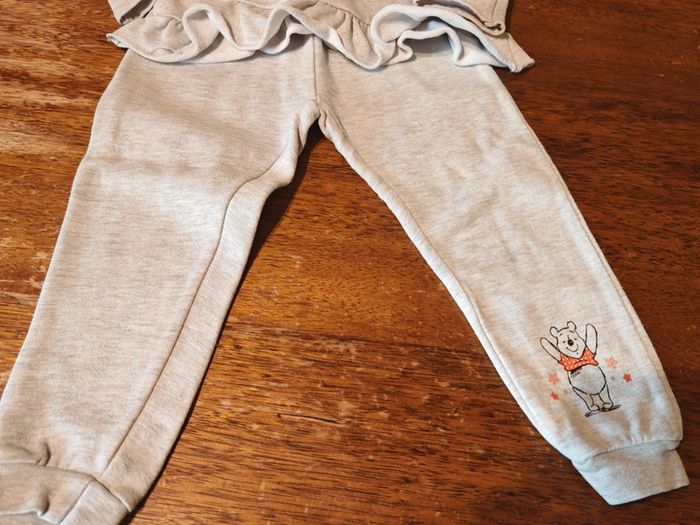 Ensemble Winnie Disney Baby taille 86/92 cm - photo numéro 5