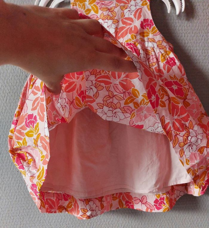 Robe fleurie (culotte comprise) - photo numéro 5