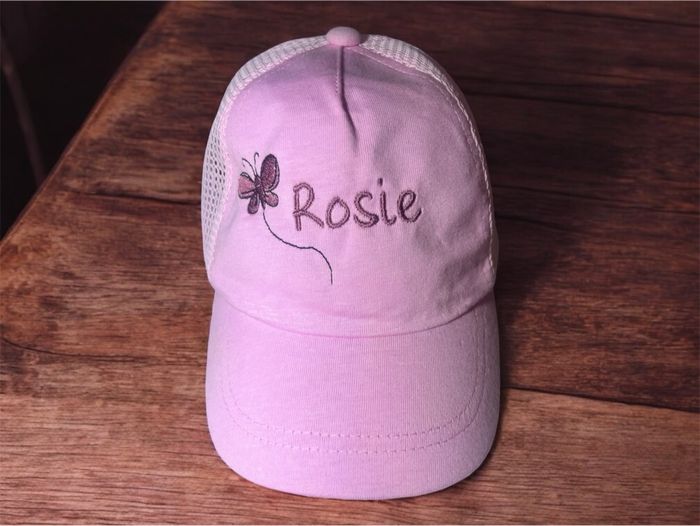Casquette bébé/enfant personnalisée brodée