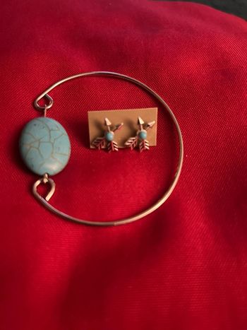 Bracelet et boucle d’oreille