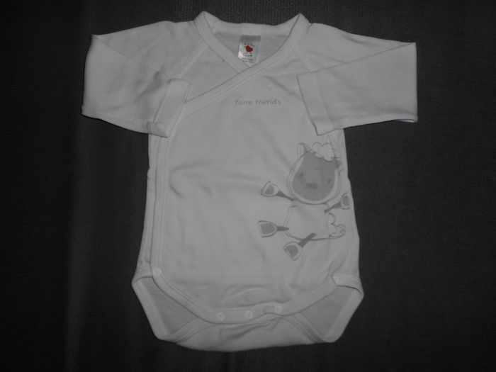 Body, taille: 3 mois à 0,50 EURO