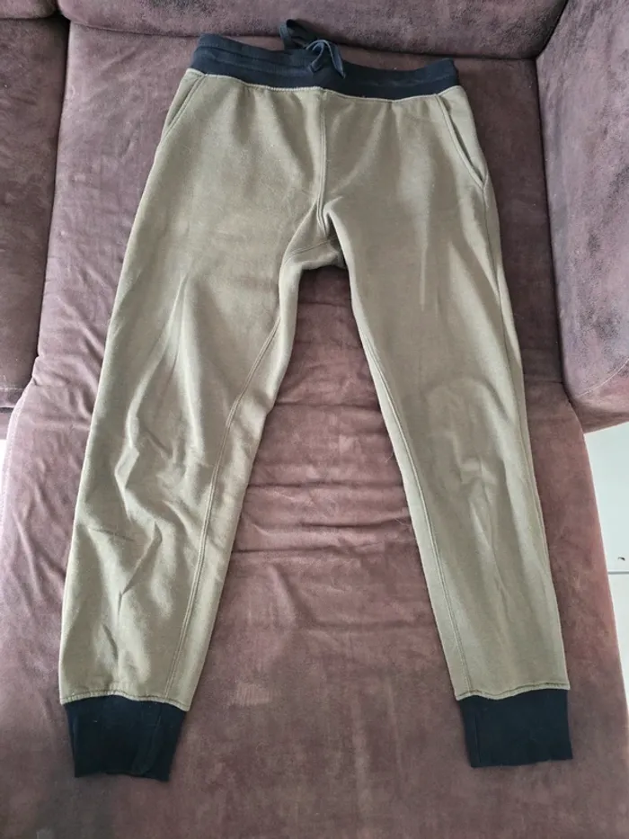 Jogging femme kaki L Jennyfer
