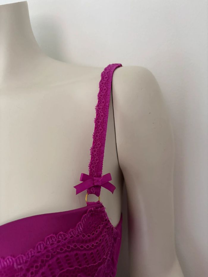 🌺Soutien-gorge push up violet avec dentelle Taille EU 75B/ FR 90B🌺 - photo numéro 4