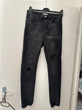 Jean Pull and Bear effet mom